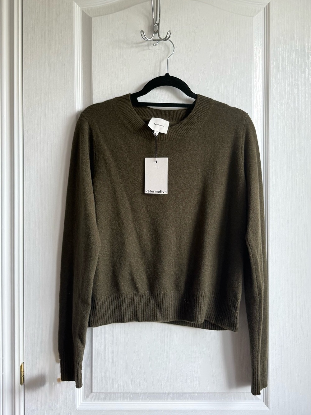 REFORMATION Dana Cashmere Crew Sweater